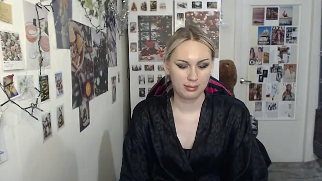 Snapshot of CapriScorpion chatting on January 2025 05:20:02 PM CapriScorpion online show from January 2025 05:20:02 PM