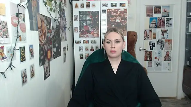 Snapshot of CapriScorpion chatting on January 2025 04:46:01 PM CapriScorpion online show from January 2025 04:46:01 PM