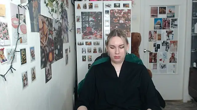 Snapshot of CapriScorpion chatting on January 2025 01:59:02 PM CapriScorpion online show from January 2025 01:59:02 PM