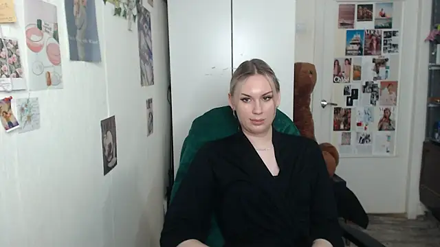 Snapshot of CapriScorpion chatting on February 2025 05:46:01 PM CapriScorpion online show from February 2025 05:46:01 PM