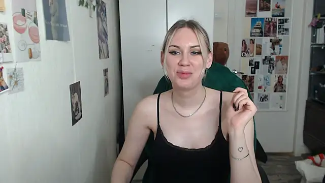 Snapshot of CapriScorpion chatting on February 2025 04:46:01 PM CapriScorpion online show from February 2025 04:46:01 PM