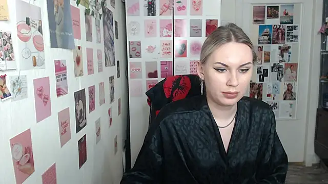 Snapshot of CapriScorpion chatting on February 2025 02:33:01 PM CapriScorpion online show from February 2025 02:33:01 PM