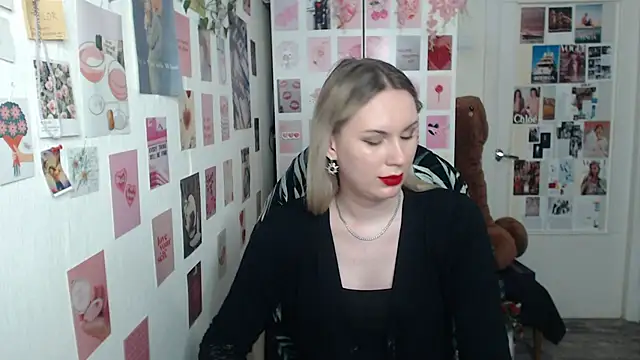 Snapshot of CapriScorpion chatting on March 2025 04:33:02 PM CapriScorpion online show from March 2025 04:33:02 PM