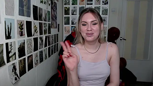 Snapshot of CapriScorpion chatting on September 2025 01:00:01 PM CapriScorpion online show from September 2025 01:00:01 PM