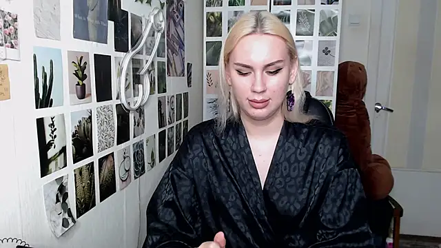 Snapshot of CapriScorpion chatting on October 2025 10:38:02 AM CapriScorpion online show from October 2025 10:38:02 AM