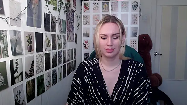 CapriScorpion online show from February 2026 12:43:02 PM