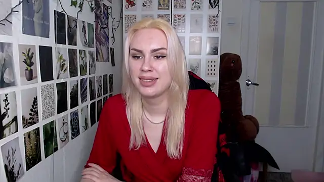 Snapshot of CapriScorpion chatting on March 2026 12:34:01 PM CapriScorpion online show from March 2026 12:34:01 PM