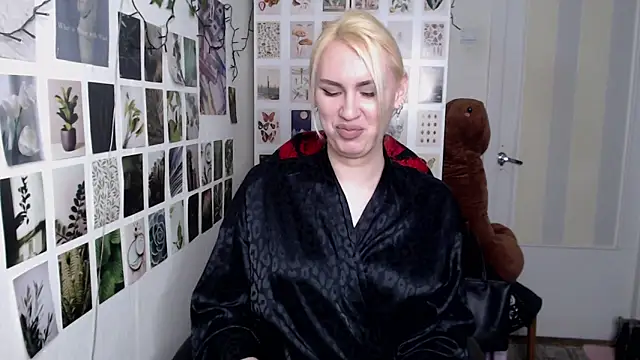 Snapshot of CapriScorpion chatting on March 2026 01:28:02 PM CapriScorpion online show from March 2026 01:28:02 PM