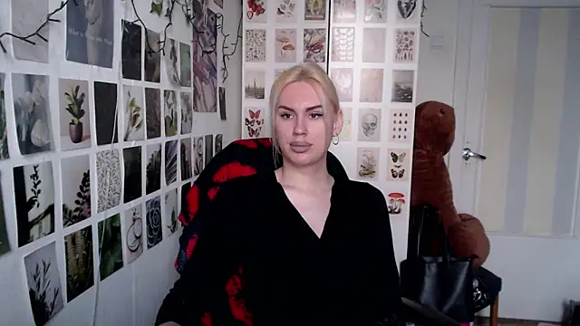 Snapshot of CapriScorpion chatting on March 2026 02:53:02 PM CapriScorpion online show from March 2026 02:53:02 PM