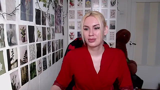 Snapshot of CapriScorpion chatting on March 2026 12:21:01 PM CapriScorpion online show from March 2026 12:21:01 PM