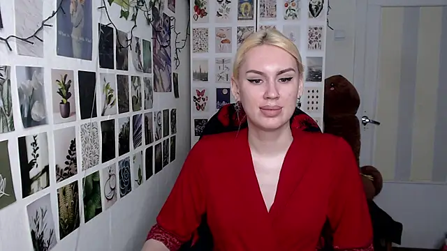 Snapshot of CapriScorpion chatting on March 2026 12:33:01 PM CapriScorpion online show from March 2026 12:33:01 PM