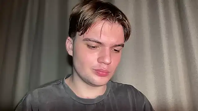 Snapshot of superfluboy_ chatting on February 2025 07:12:02 PM superfluboy online show from February 2025 07:12:02 PM