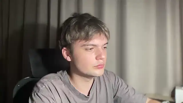 Snapshot of superfluboy_ chatting on September 2025 04:07:02 PM superfluboy online show from September 2025 04:07:02 PM