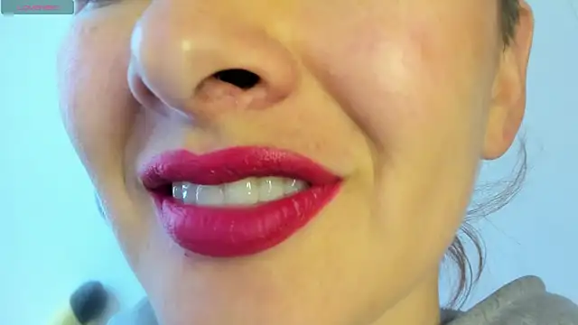 Snapshot of queen_fetish chatting on May 2026 07:00:01 PM queen fetish online show from May 2026 07:00:01 PM