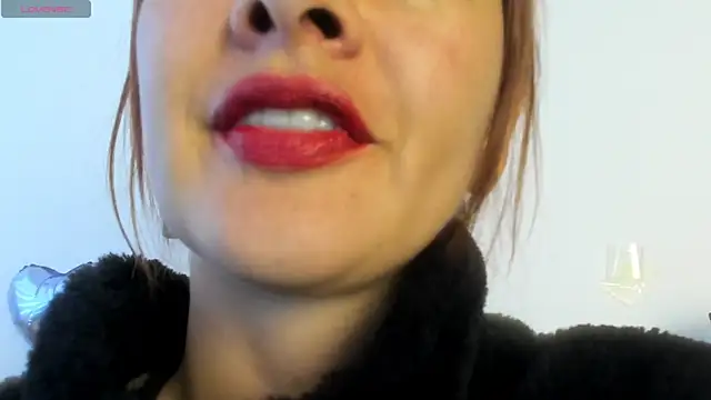 Snapshot of queen_fetish chatting on May 2026 08:26:02 PM queen fetish online show from May 2026 08:26:02 PM