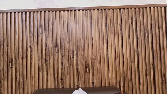 evelynjohnsoon online show from November 2025 01:55:02 PM