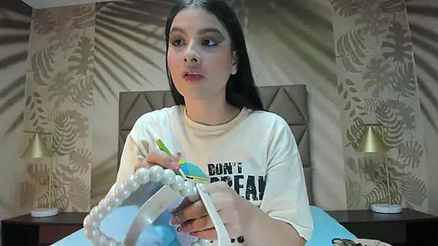 AnneDixie online show from July 2026 03:09:01 AM