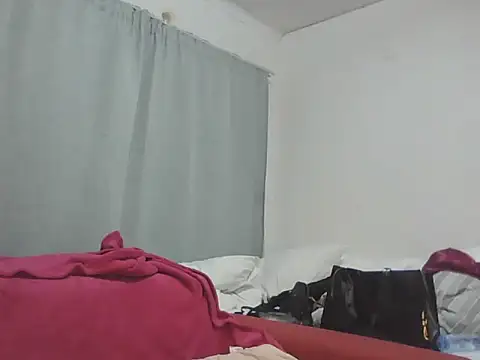 Sexxybella27 online show from February 2026 06:46:01 PM