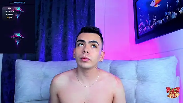 Snapshot of Jey_keler1 chatting on December 2024 06:33:02 AM Jey keler1 online show from December 2024 06:33:02 AM