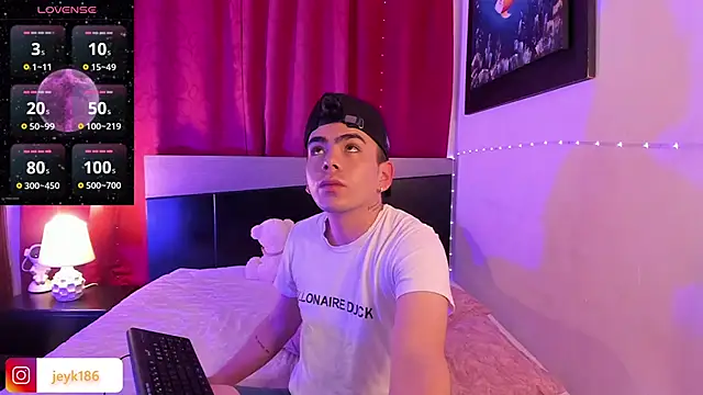 Snapshot of Jey_keler1 chatting on February 2025 12:47:01 PM Jey keler1 online show from February 2025 12:47:01 PM