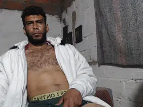 Snapshot of erik_alexander chatting on December 2024 09:39:02 AM erik alexander online show from December 2024 09:39:02 AM