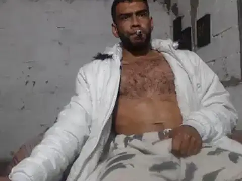 Snapshot of erik_alexander chatting on January 2025 03:20:02 AM erik alexander online show from January 2025 03:20:02 AM