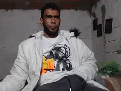 Snapshot of erik_alexander chatting on January 2025 04:47:01 AM erik alexander online show from January 2025 04:47:01 AM