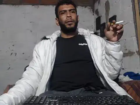 Snapshot of erik_alexander chatting on January 2025 06:20:02 AM erik alexander online show from January 2025 06:20:02 AM