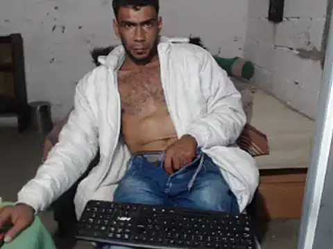 Snapshot of erik_alexander chatting on February 2025 12:28:01 PM erik alexander online show from February 2025 12:28:01 PM