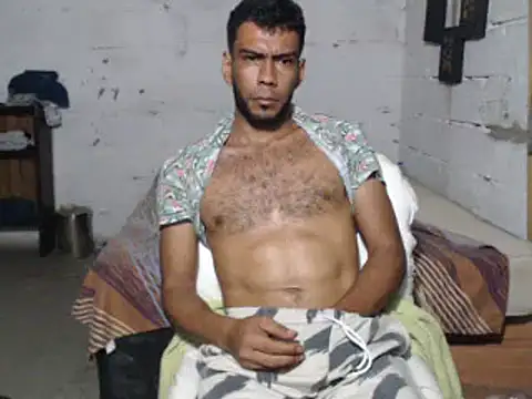 Snapshot of erik_alexander chatting on February 2025 07:02:01 AM erik alexander online show from February 2025 07:02:01 AM