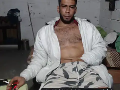 Snapshot of erik_alexander chatting on February 2025 03:42:01 AM erik alexander online show from February 2025 03:42:01 AM