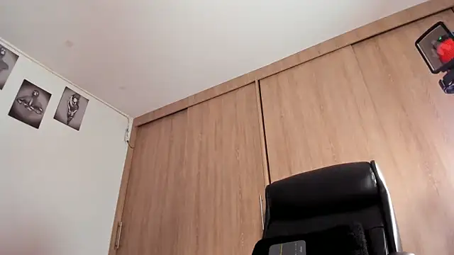 Bambi gurl online show from February 2025 01:40:01 AM