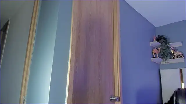 Bambi gurl online show from November 2025 10:09:01 PM