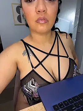 DestineeJayde online show from October 2025 05:19:02 AM