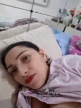 Snapshot of claudia chatting on April 2026 11:08:02 PM claudia online show from April 2026 11:08:02 PM