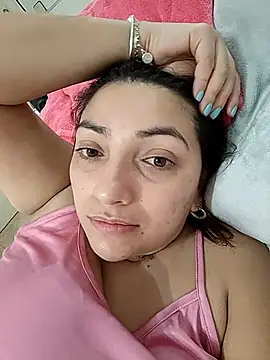 Snapshot of claudia chatting on April 2026 02:33:01 AM claudia online show from April 2026 02:33:01 AM