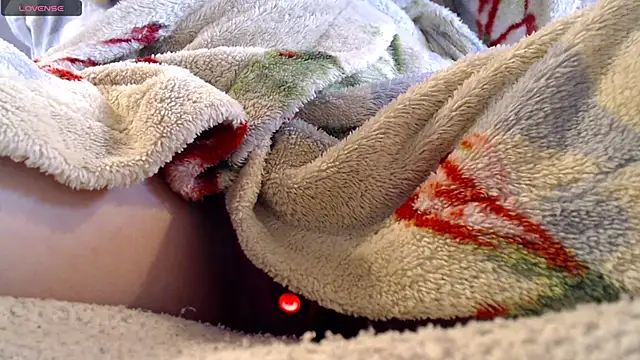 Snapshot of vaders_daughter chatting on December 2024 11:30:01 AM vaders daughter online show from December 2024 11:30:01 AM