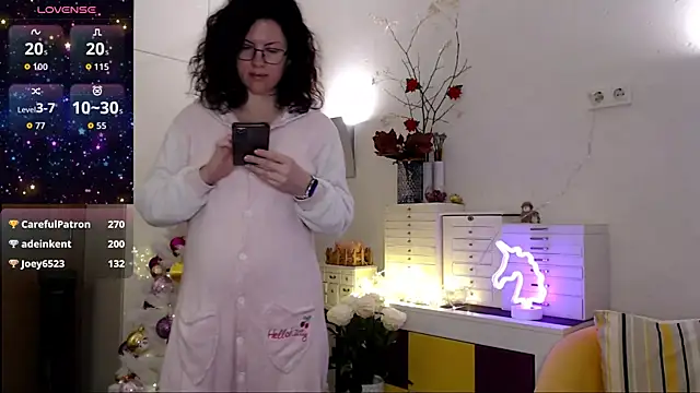 vaders daughter online show from December 2025 05:23:01 AM