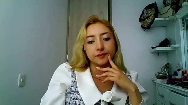 Barbie girl 69 online show from December 2025 08:51:01 PM