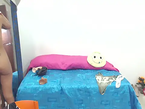 CanellaHotx online show from December 2024 04:36:01 PM