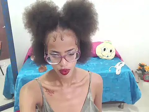 CanellaHotx online show from December 2024 07:39:02 PM