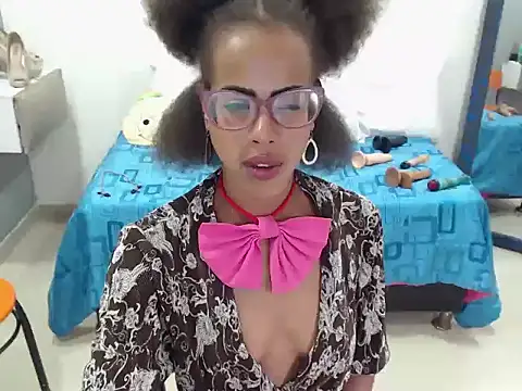 CanellaHotx online show from March 2025 11:20:02 PM