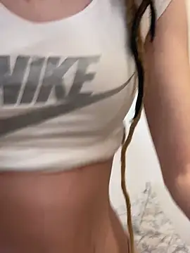 Snapshot of Elisa_Happylegs chatting on February 2025 10:29:02 AM Elisa Happylegs online show from February 2025 10:29:02 AM