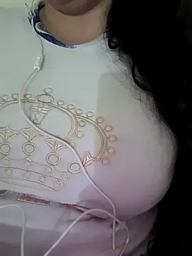 Snapshot of Zanoba-16 chatting on February 2025 07:52:02 PM Zanoba-16 online show from February 2025 07:52:02 PM