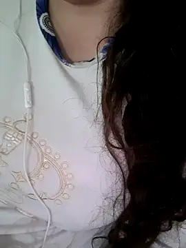 Snapshot of Zanoba-16 chatting on February 2025 04:58:02 PM Zanoba-16 online show from February 2025 04:58:02 PM