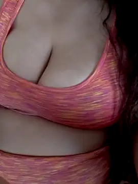 Snapshot of Zanoba-16 chatting on October 2025 10:27:01 AM Zanoba-16 online show from October 2025 10:27:01 AM