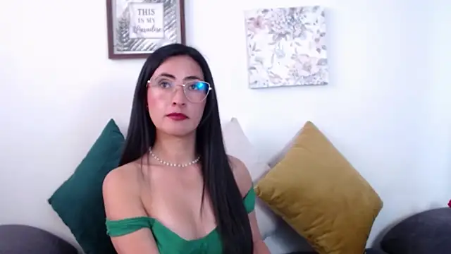 JainaRogers online show from July 2026 06:35:01 PM