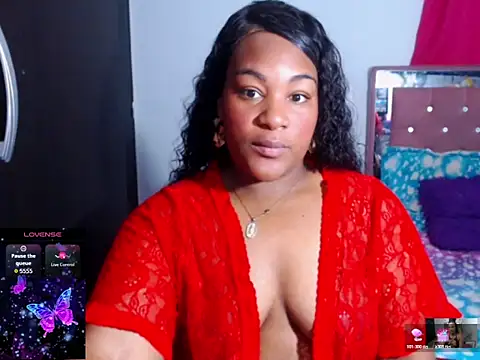 Snapshot of the_pearl199 chatting on May 2026 04:18:01 AM the pearl199 online show from May 2026 04:18:01 AM
