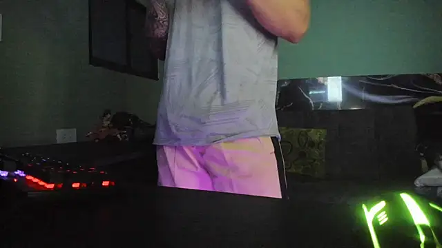 Sisoyalejo420 online show from February 2026 06:40:02 AM