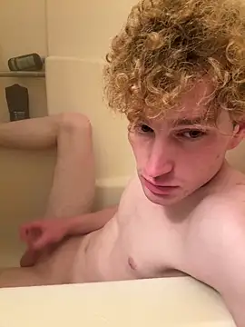 Snapshot of CreamyAustin chatting on November 2025 11:26:02 PM CreamyAustin online show from November 2025 11:26:02 PM